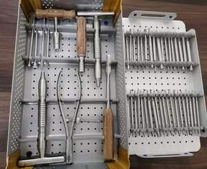 Ce approuvé A + ensemble complet d'instruments orthopédiques et de colonne vertébrale 50 pièces Kit de retrait de vis cassées de haute qualité Source d'alimentation manuelle - Product Image 6