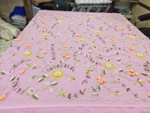 Accesorio Tejido a Mano Ecológico con Cuentas y Bordado Cruzado, Tejido de Punto Grueso y Resistente - Product Image 3