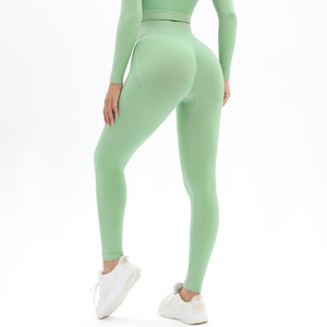 Ensemble de leggings de sport de yoga pour femmes, en polyester/nylon sans couture, respirant, antibactérien, séchage rapide, extensible, haute élasticité - Product Image 3