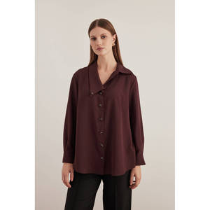 Blusa de encaje bordada con flores de verano para mujer con cuello tipo pañuelo - Product Image 1