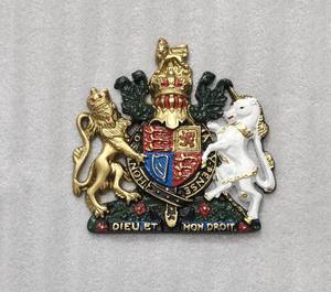 Cintre mural antique moderne armoiries royales finition dorée Plaque en métal coulé meilleure qualité avec un style parfait - Product Image 1