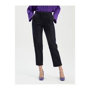 Pantalon/Pantalon pour femme BGN en laine mélangée avec détails au niveau des genoux Modèle W24P153 - Product Image 4