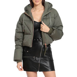 2025 Custom Logo Best Quality Solid Color Women's Puffer Jacket Breathable Fabric Warm Quilted Winter Jacket with Hood Plus Size - Product Image 1