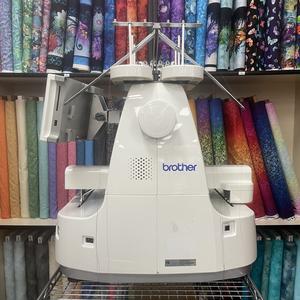 Oferta especial para la máquina de coser y bordar Brother de 6 agujas, modelo PR-620, con servicio profesional. - Product Image 1