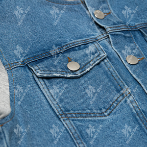Veste en jean décontractée pour homme avec logo personnalisé, doublure en polaire de coton, fermeture à boutons en corne, respirante, coupe-vent, à capuche, toutes tailles - Product Image 4
