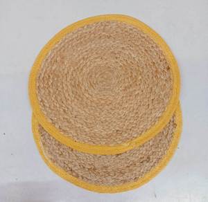 แผ่นรองจานหวายลายดอกไม้ที่ทันสมัยมีคุณภาพสูงทนทานชาร์จโต๊ะในบ้านแบบซักได้โดยตรง - Product Image 4