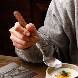 Juego de utensilios de acero inoxidable con espejo de Venta caliente con asas de madera para cenar y servir vajilla de mesa y uso en hoteles - Product Image 5