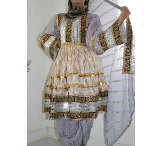 Vestidos Hazara Vintage de seda hechos a mano para mujer de Color único en Tarifa mayorista 2025 vestidos afganos más vendidos - Product Image 1