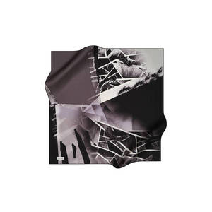 ผ้าพันคอเครปซาติน Pierre Cardin ขนาด 90x90 ซม. - ผ้าคลุมศีรษะและผ้าพันคอหลากสี - Product Image 1