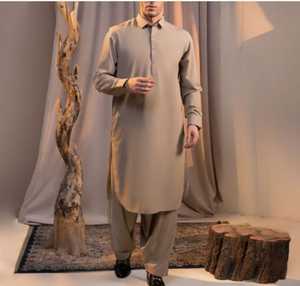 Shalwar Kameez pour hommes de qualité supérieure en design classique de couleur unie riche, vêtements ethniques à manches longues pour les occasions spéciales - Product Image 2