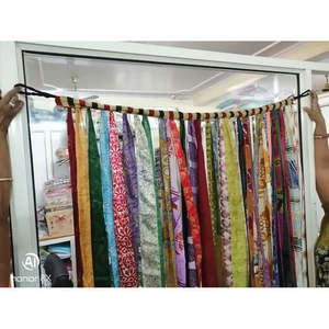 Cortina Boho de Sari de Seda Reciclada, Separador de Ambientes Multicolor, Persianas y Cenefas Bohemias para Decoración Bohemia - Product Image 6