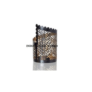 Soporte votivo de vela de Metal de Color negro con diseño de corte más vendido, soporte votivo de tamaño mediano hecho a mano para uso en el hogar, Hotel y Resort - Product Image 1