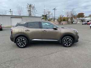 K-i-c-k-s S V AWD 2020, SUV con Caja de Cambios Automática, Turbo, Título Limpio, Techo Panorámico, 14 Asientos, 1-25000 Millas, Listo para Envío - Product Image 2