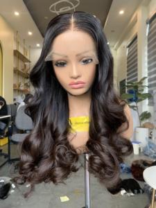 Peluca Mágica Ondulada y Voluminosa, Precio de Fábrica, Más Vendida, Suave y Brillante, Personalizable con Cierre y Encaje Frontal - Product Image 2