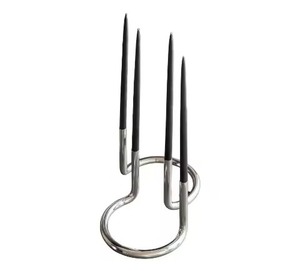 Elegante candelabro de vela de metal montado en la pared, pieza de arte para decoración de interiores del hogar - Product Image 1