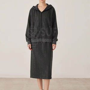 Jupe en tricot pour femme, design moulante à taille naturelle, tissu en coton doux et élastique, écologique, respirante, longueur midi, automne-hiver - Product Image 3