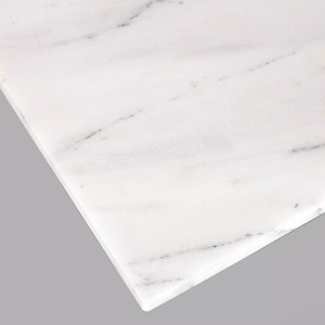 Table d'appoint moderne en verre de forme carrée avec base en métal, parfaite pour le salon, le café, le bureau et les espaces élégants de l'Inde - Product Image 5