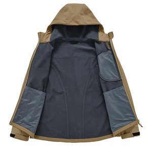 Chaqueta personalizada para exteriores de invierno para hombre, acolchada con capucha de concha suave y resistente al viento, material de lana para uso en esquí deportivo informal - Product Image 3