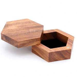 Caja de anillo de madera grabada personalizada para ceremonia de boda, caja de propuesta con diseño personalizado, precio al por mayor, anillos de madera - Product Image 6
