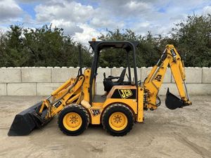 Nouvelle mini-chargeuse-pelleteuse JCB 1CX avec moteur et boîte de vitesses, 3000 kg, 0-2000 heures, à vendre, prête à être expédiée - Product Image 3