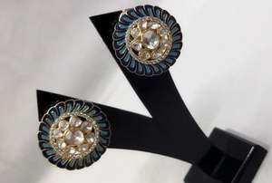 Pendiente de tuerca redondo Floral Polki de Plata de Ley 925 antideslustre indio para mujeres y niñas revestimiento de esmalte azul atractivo de lujo - Product Image 3