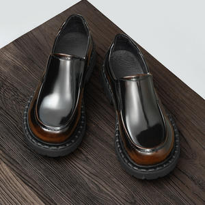รองเท้าหนังแท้คลาสสิกแบบทางการ พื้นผิวขัดเงา พื้นกันลื่น สำหรับชุดทำงานผู้ชาย - Product Image 3