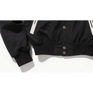 Chaqueta Deportiva Personalizada de Carreras F1, Negra, Ligera y Cortavientos, con Bordado Intenso, Botones Metálicos y Puños Acanalados - Product Image 5