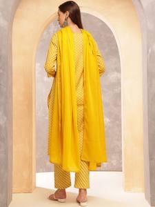 Kurta de algodón puro regular estampado con motivos étnicos para mujer con pantalones y Dupatta - Product Image 3