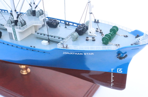 MV Jonathan Star Maquette de bateau sur mesure en résine peinte à la main Endurance en bois Décor nautique Love Style Cedar Box Gift Vietnam - Product Image 6