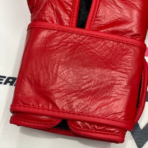 Gants de boxe en cuir de vache véritable FLY Red sur mesure, fermeture à sangle, entraînement confortable, rembourrage absorbant les chocs - Product Image 3