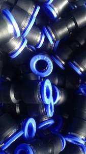 การเชื่อมต่อที่คุ้มค่า: ขั้วต่อพลาสติกราคาดีที่สุดสําหรับรถบรรทุกรับประกันการเชื่อมต่อที่เชื่อถือได้ในมูลค่าที่ต่ํากว่า - Product Image 6