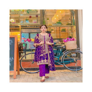 Ensemble de costume en soie pakistanaise de qualité supérieure pour adultes conceptions personnalisées avec manches longues Kurta Shalwar vêtements Punjabi en coton de haute qualité - Product Image 5