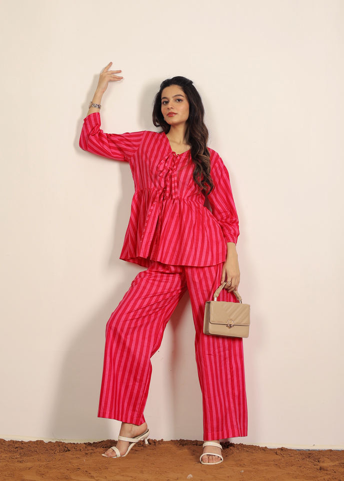 สีแดงและสีชมพู