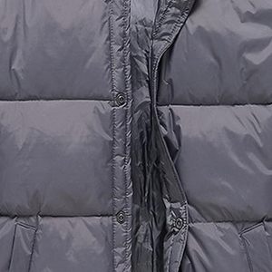 Chaqueta Bomber Acolchada Premium Impermeable y Transpirable con Cuello Alto, Cierre de Cremallera, Ligera y Personalizable, con Empaque Personalizado - Product Image 4