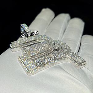 Collar con Colgante de Logotipo Personalizado con Moissanita VVS, Plata de Ley con Incrustaciones, Corte Esmeralda, Estilo Hip Hop, Regalo de Cumpleaños - Product Image 2