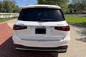 2024 A-M-G GLS 63 ไมล์น้อย เครื่องยนต์สมบูรณ์ ยาง R18 พร้อมส่ง - Product Image 3