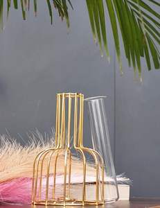 Jarrón de metal de diseño moderno, maceta decorativa de forma geométrica minimalista para oficina en casa o sala de exposición, mesa de exhibición de flores hermosa - Product Image 3