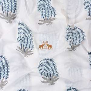 Nueva Tela Ligera con Estampado Floral Azul, Hecha a Mano, de Algodón Puro, Material Suave para Vestidos y Camisas de Mujer - Product Image 4