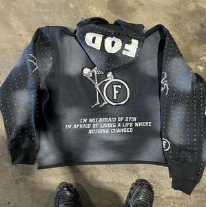 เสื้อฮู้ดดี้ผู้ชายผ้าคอตตอนผสม ลดราคาสุดฮอต สไตล์โดดเด่น ระบายอากาศได้ดี ตกแต่งด้วยลายปักและคริสตัล - Product Image 2