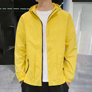 Veste d'été à capuche légère et respirante pour homme, protection solaire, 100% nylon, couleur unie, coupe régulière, 1 pièce - Product Image 1