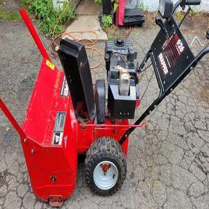 Soplador de Nieve a Gas de Dos Etapas PowerSmart Moderno para Exteriores, Estructura de Acero Inoxidable Resistente, Neumáticos de Goma, Modelo SB-24-212 Low - Product Image 6