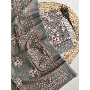 Traje exclusivo de tela de algodón puro de 3 colores, conjunto de traje Salwar de diseñador con fondo de algodón suave y Kota Doriya Dupatta - Product Image 1
