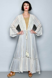 Collection d'été Vêtements de plage Kimono Lurex ouvert sur le devant Robe longue à volants avec pompon pour femmes Robe personnalisée Service OEM - Product Image 2