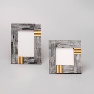 Premium vintage horn frame for photographs with organic patterns crafted by skilled artisans for <b>aesthetic</b> classic interiors - Product Image 5