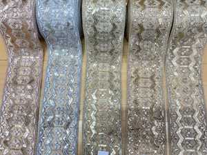 Cordones Bordados florales hechos a medida con trabajo de cabeza y trabajo de lentejuelas ideal para reventa por diseñadores de ropa y tiendas - Product Image 2