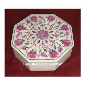 Hermoso Joyero de Mármol Blanco Natural con Incrustaciones, Diseño Floral Hecho a Mano, Forma Octagonal, Ideal para Regalos de Chocolate para Invitados - Product Image 1