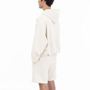 Conjunto cómodo de Sudadera con capucha y pantalones cortos para hombre con impresión de logotipo personalizado Traje de dos piezas de moda para gimnasio de entrenamiento - Product Image 3