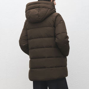 Chaqueta Acolchada para Mujer OEM, Chaquetas de Nailon Suave de Moda, Tejido Transpirable, Precio Económico, Chaquetas OEM Cómodas, Asequibles y Acogedoras - Product Image 3