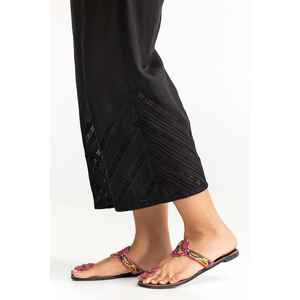 Pantalon Harem Brodé en Cambric Teint Noir TR-24-04 – Pantalon de Mode Respirant pour Femme avec Taille Mi-Haute en Tissu Crêpe Tissé - Product Image 2