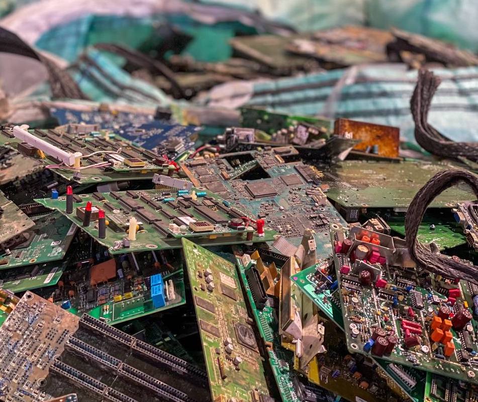 e waste phones